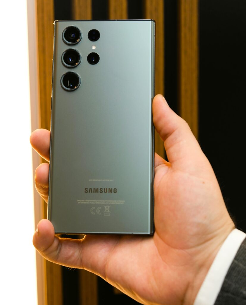 Samsung s24 backside, held in hand